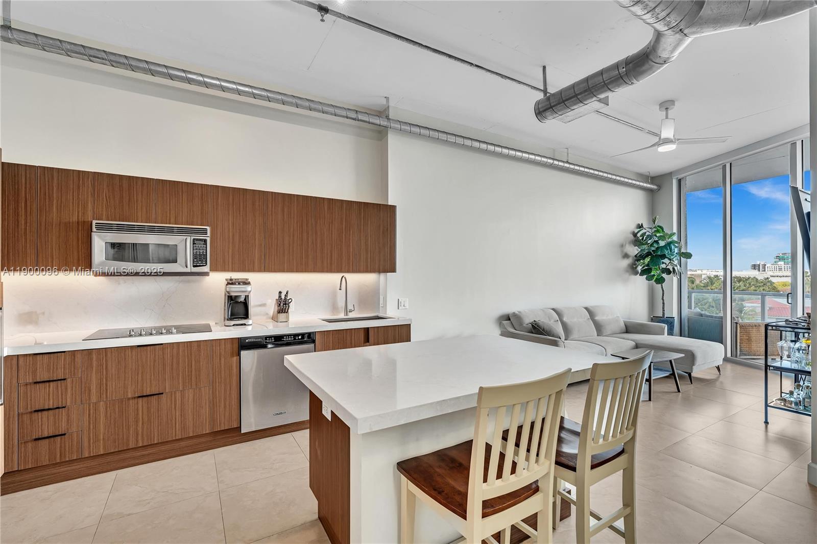 image Uptown Marina Lofts10