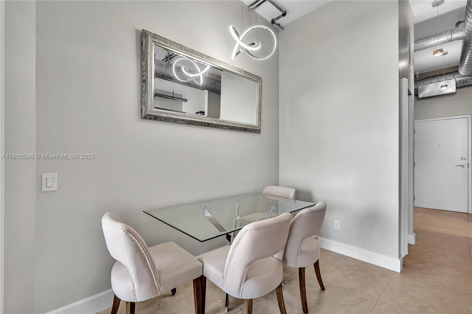 image Uptown Marina Lofts15