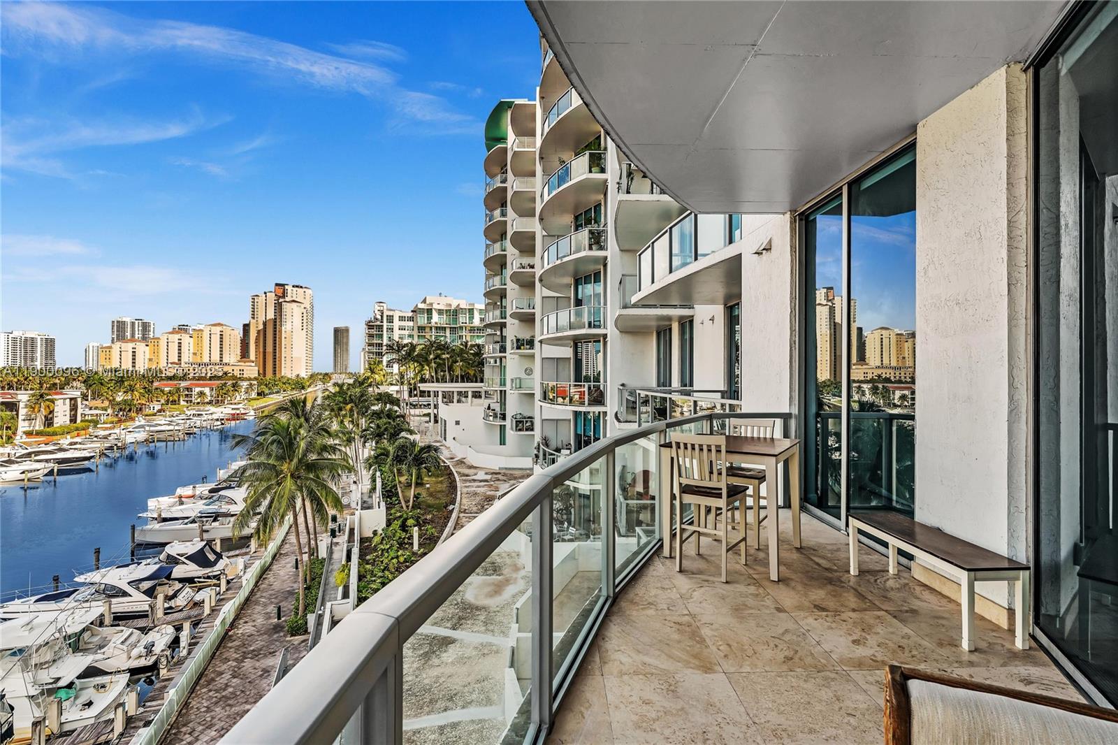 image Uptown Marina Lofts19