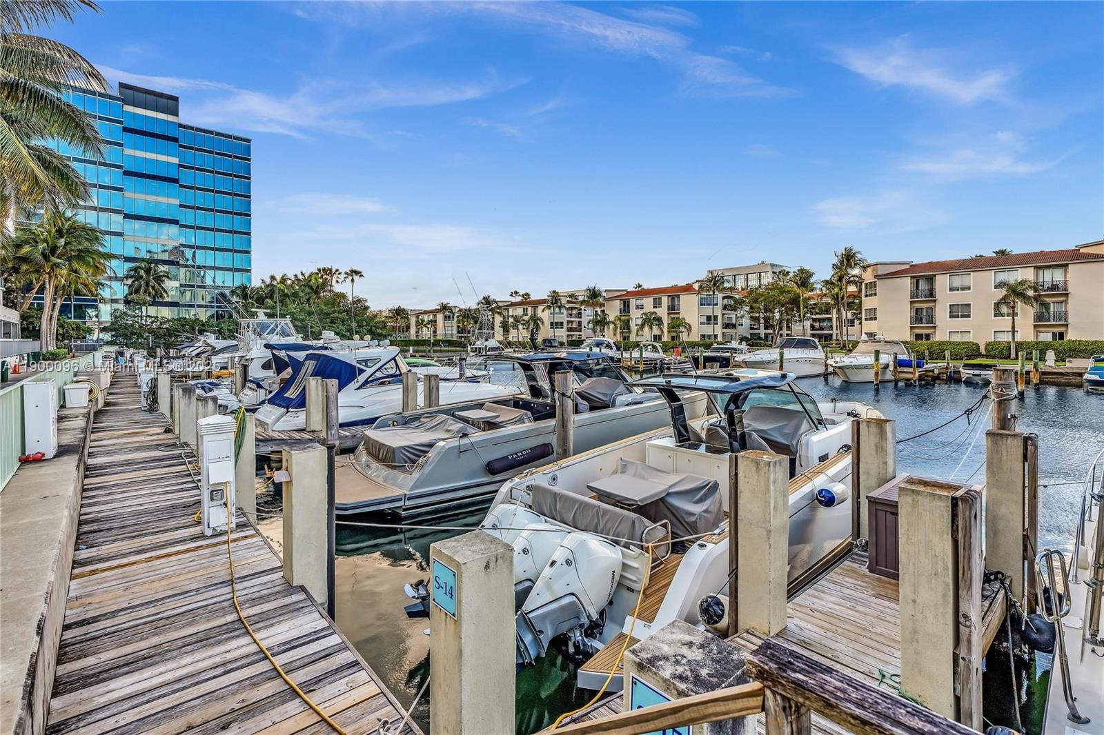 image Uptown Marina Lofts43