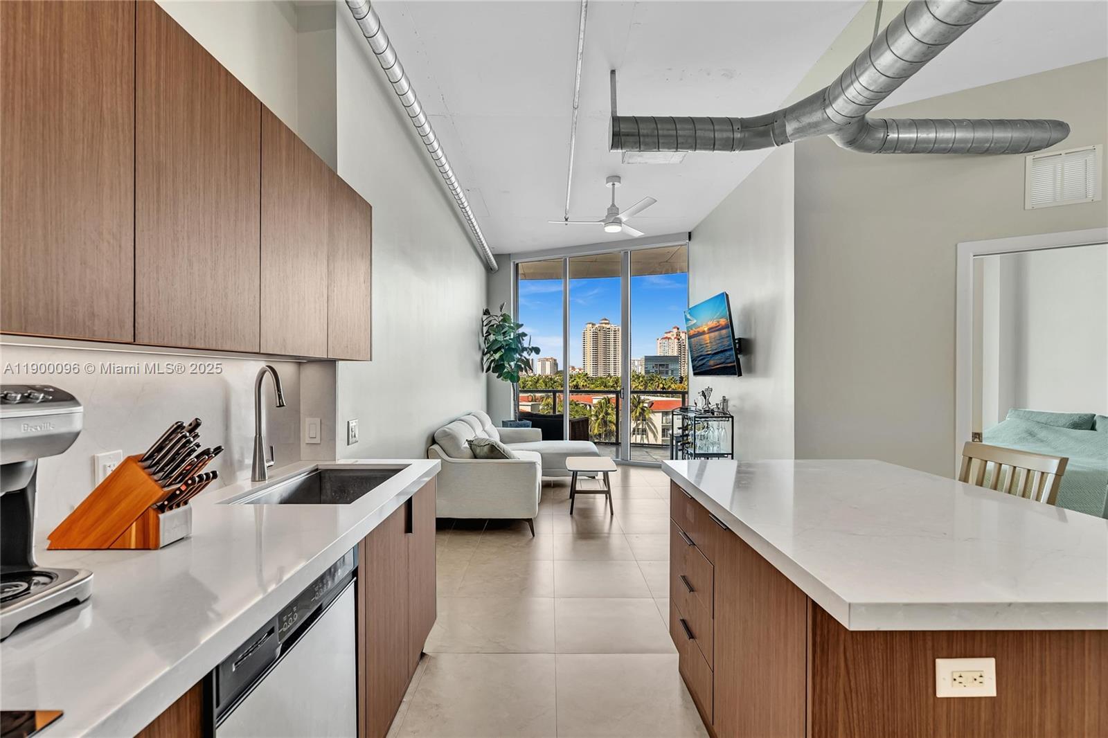 image Uptown Marina Lofts5