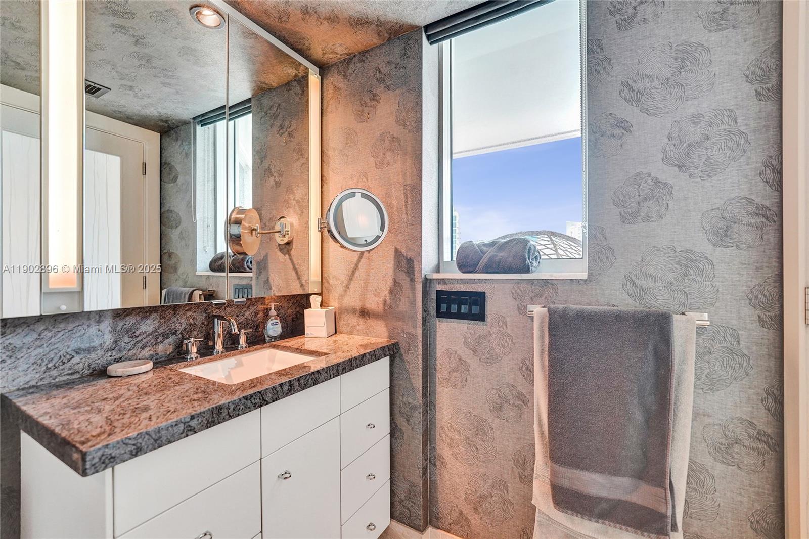 411 N New Riv Dr E #3703 Fort Lauderdale, FL 33301