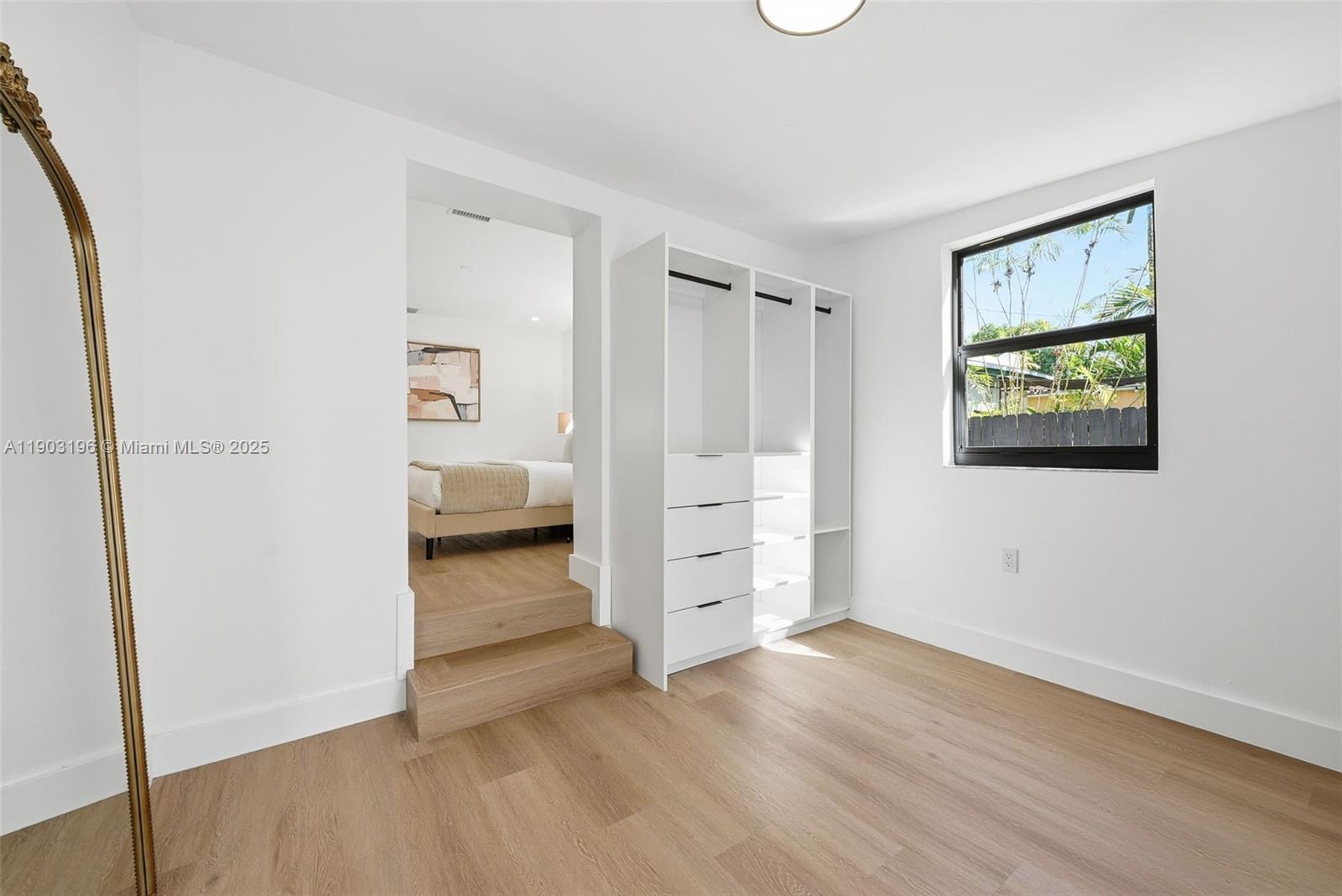 2544 SW 19th St Miami, FL 33145