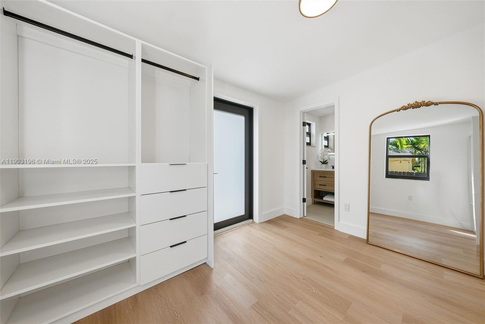 2544 SW 19th St Miami, FL 33145