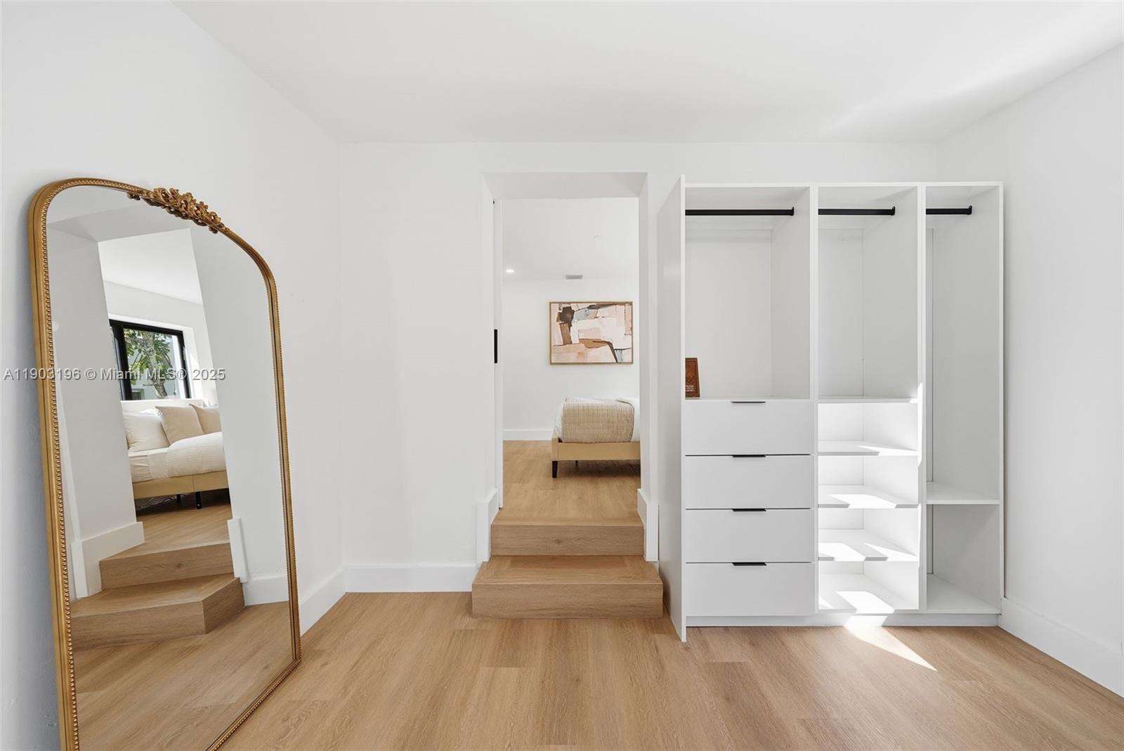 2544 SW 19th St Miami, FL 33145