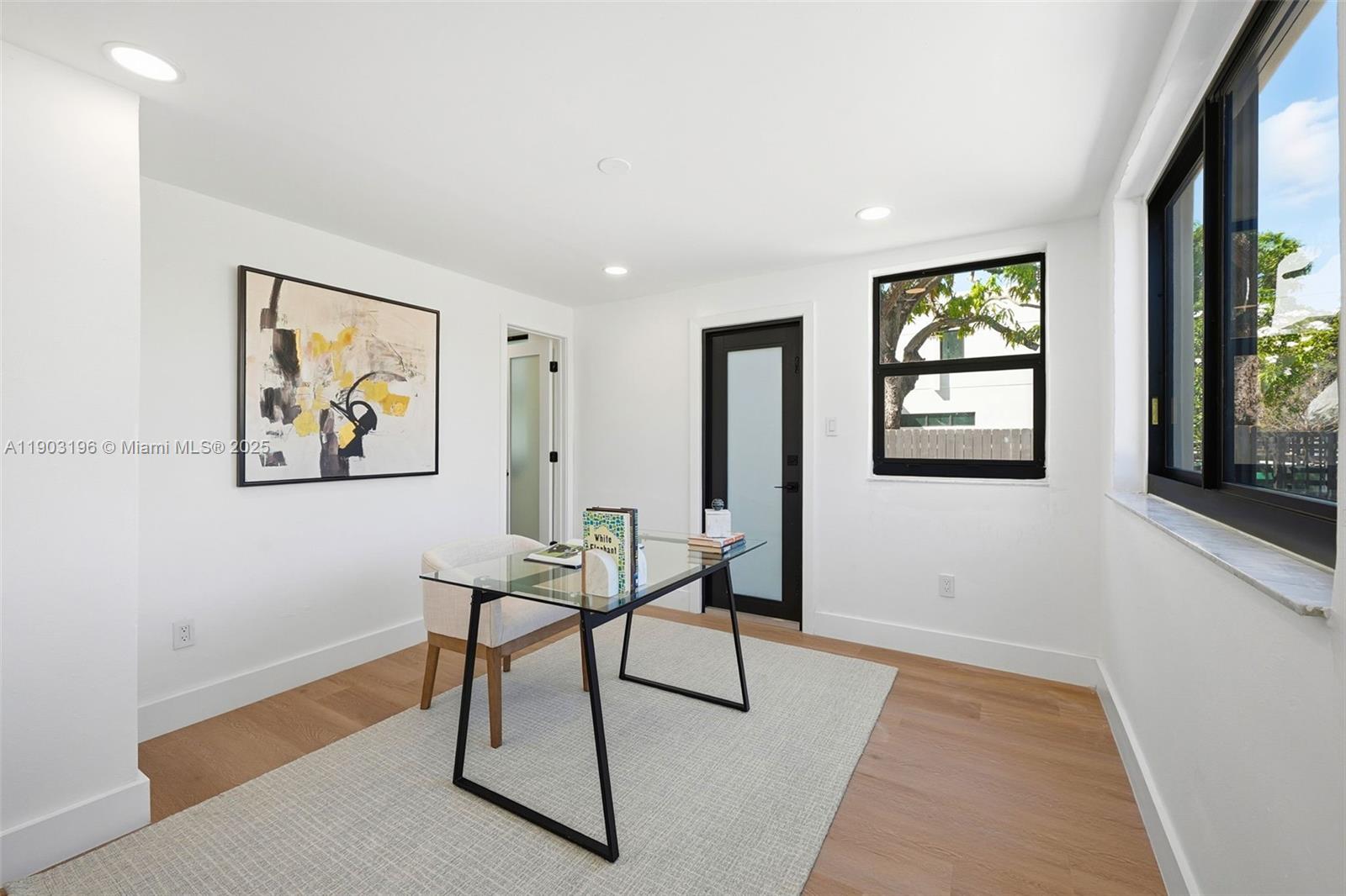 2544 SW 19th St Miami, FL 33145