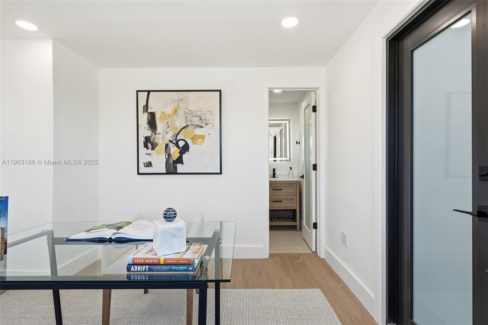 2544 SW 19th St Miami, FL 33145