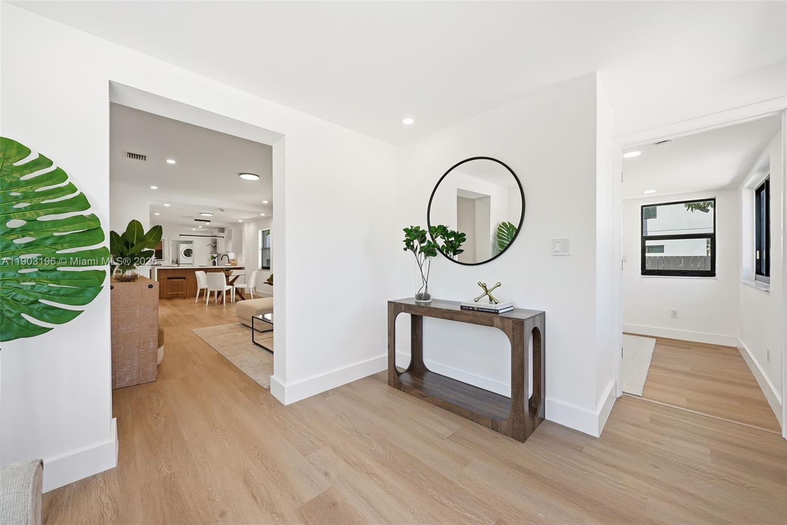 2544 SW 19th St Miami, FL 33145