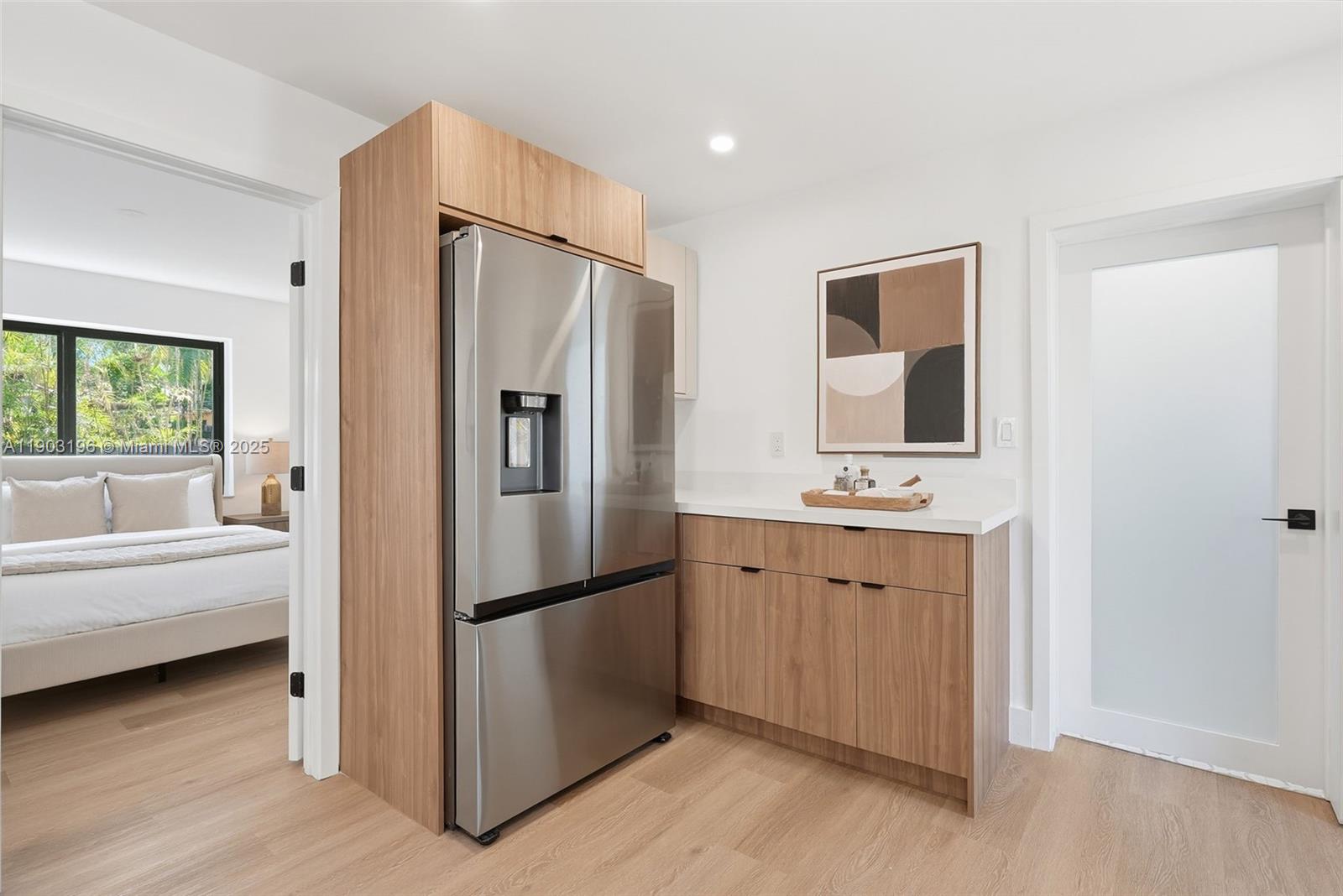 2544 SW 19th St Miami, FL 33145