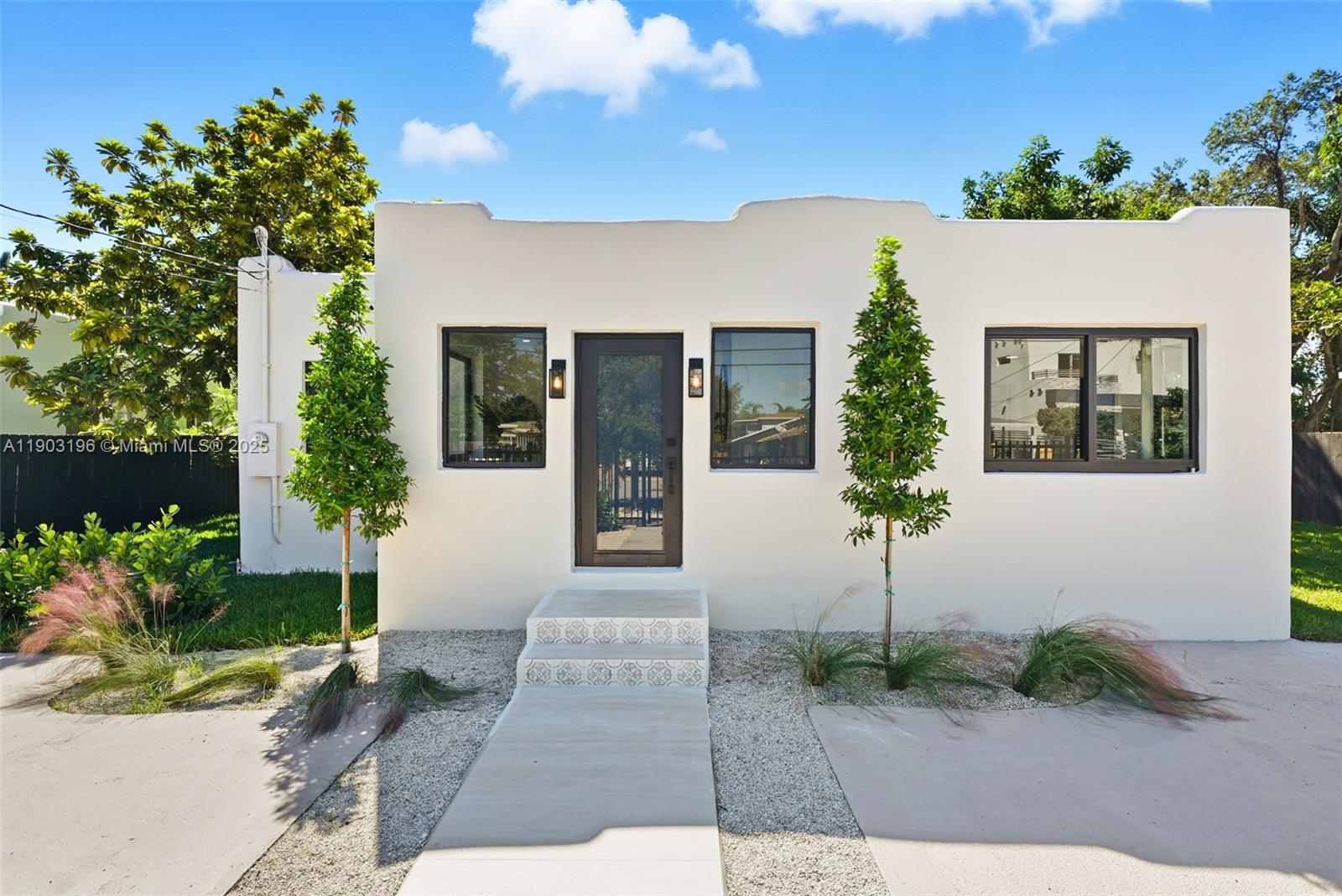 2544 SW 19th St Miami, FL 33145