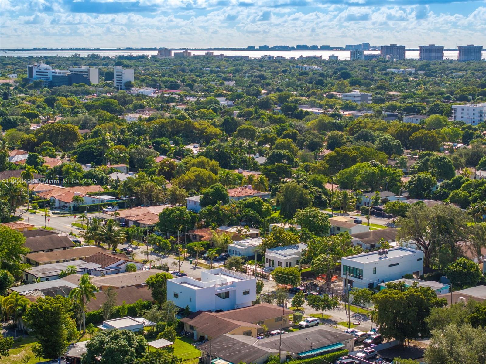 2544 SW 19th St Miami, FL 33145