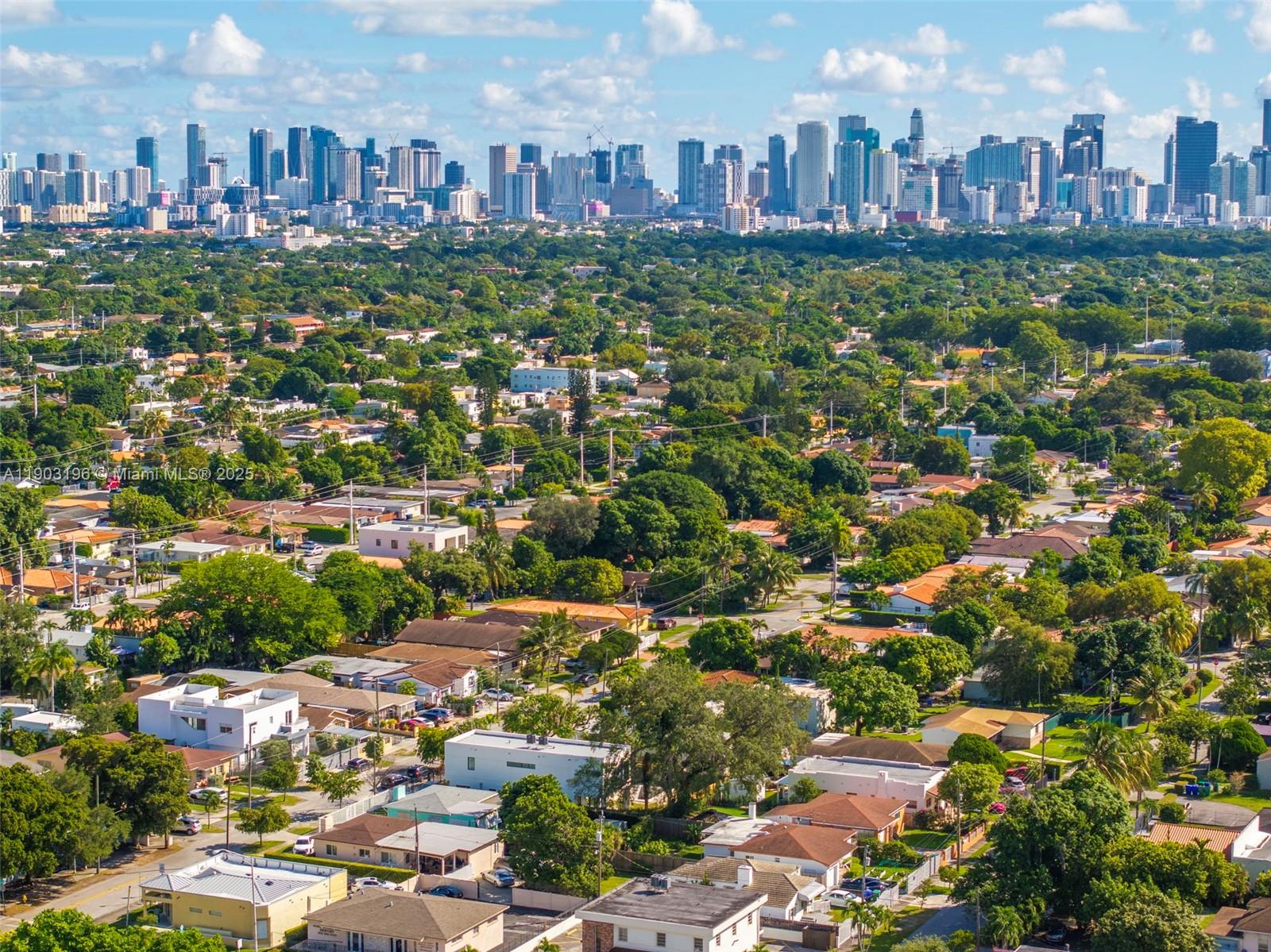 2544 SW 19th St Miami, FL 33145