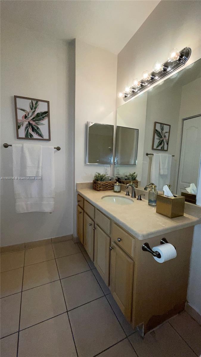 6001 SW 70th St #113 South Miami, FL 33143