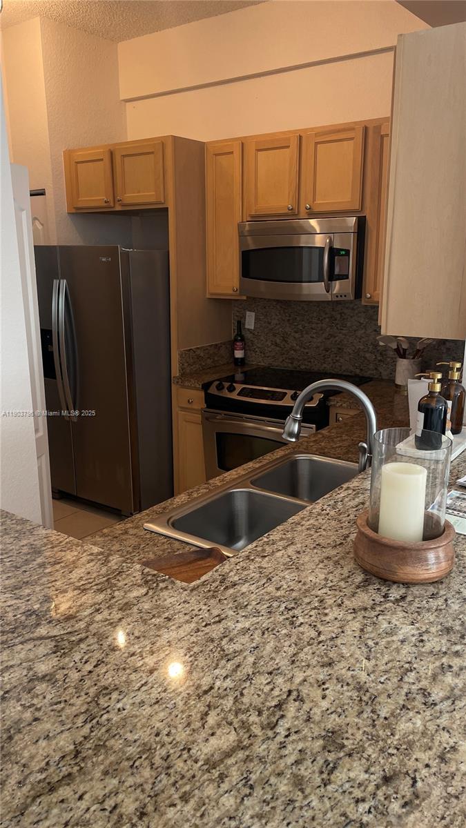 6001 SW 70th St #113 South Miami, FL 33143