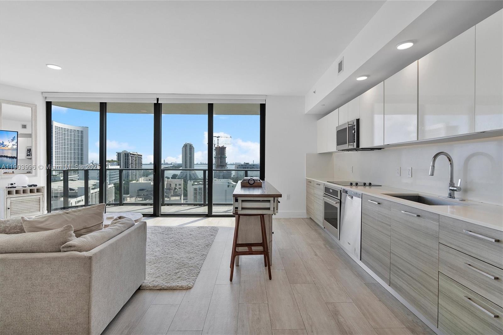 121 NE 34th St #1208 Miami, FL 33137