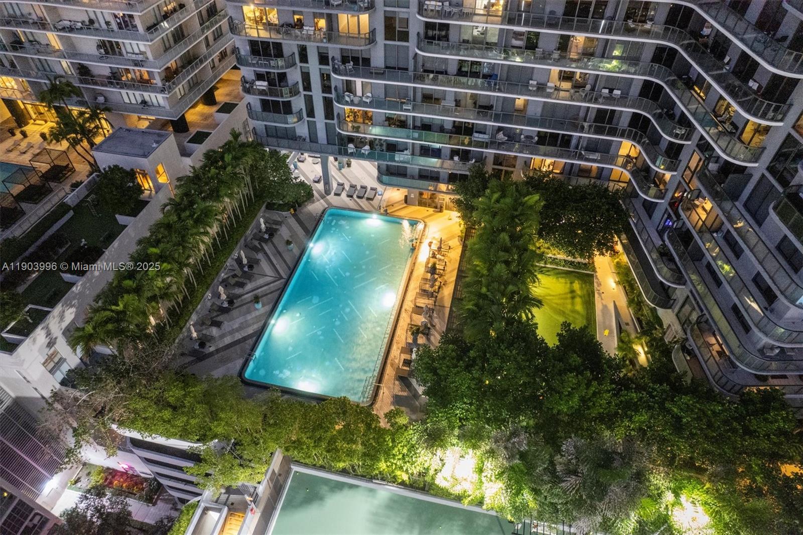 121 NE 34th St #1208 Miami, FL 33137