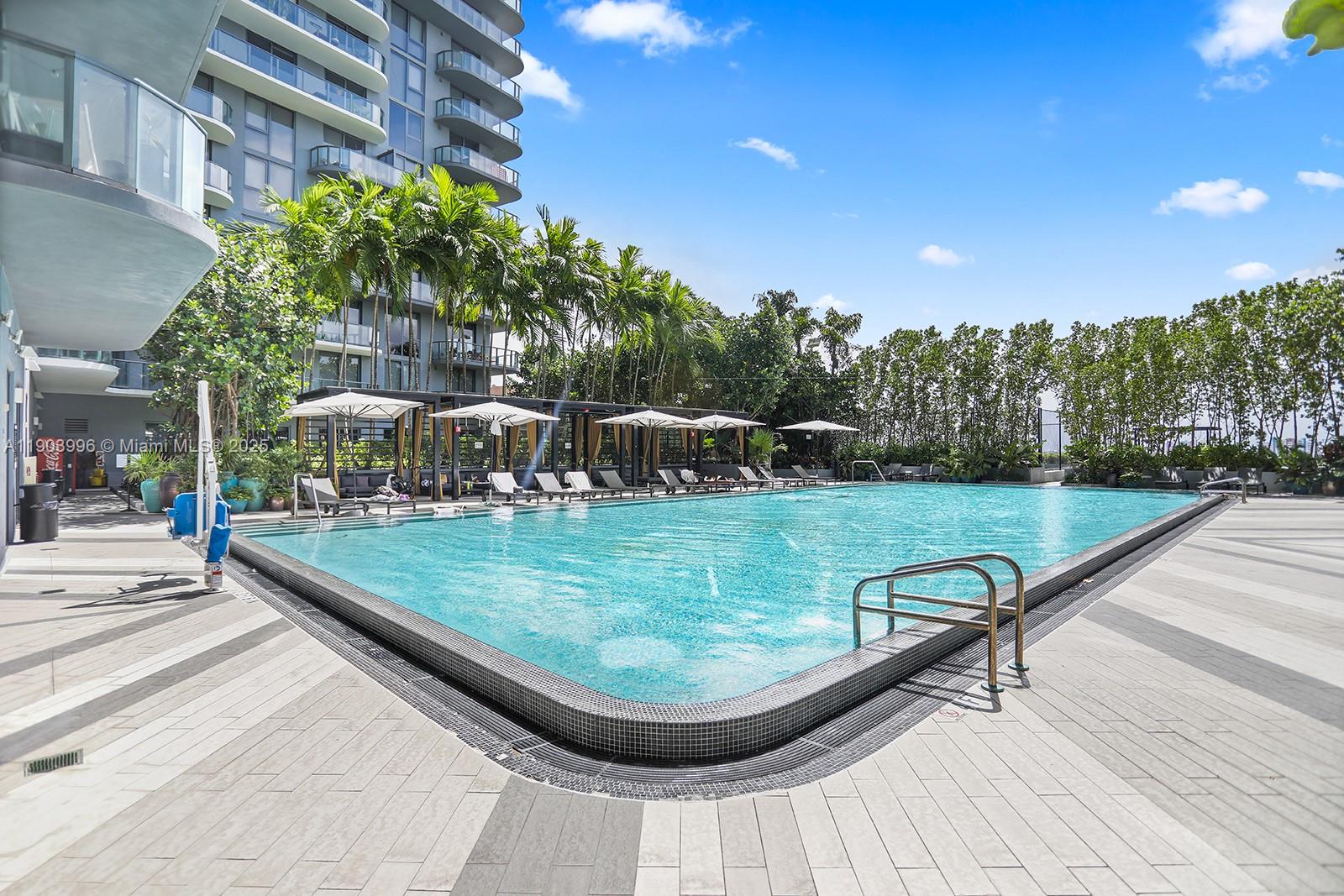 121 NE 34th St #1208 Miami, FL 33137