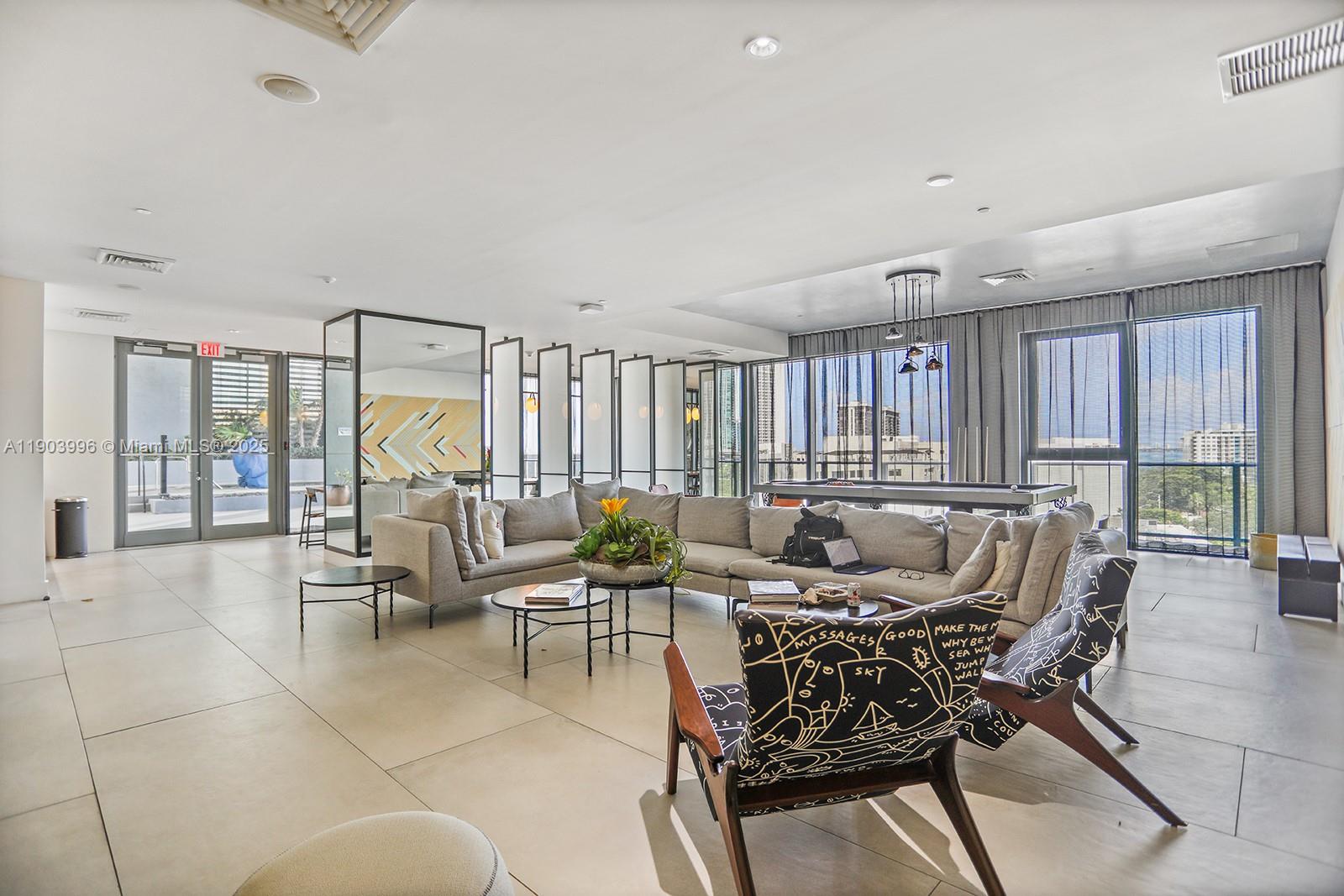 121 NE 34th St #1208 Miami, FL 33137