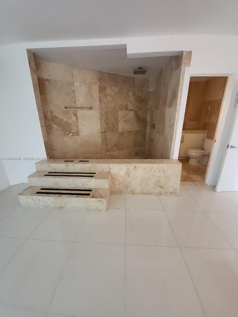 7707 Hawthorne Ave Miami Beach, FL 33141