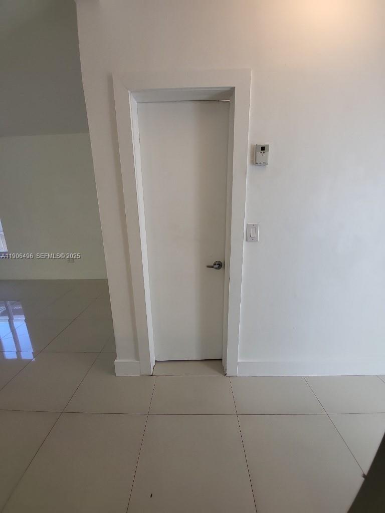 7707 Hawthorne Ave Miami Beach, FL 33141