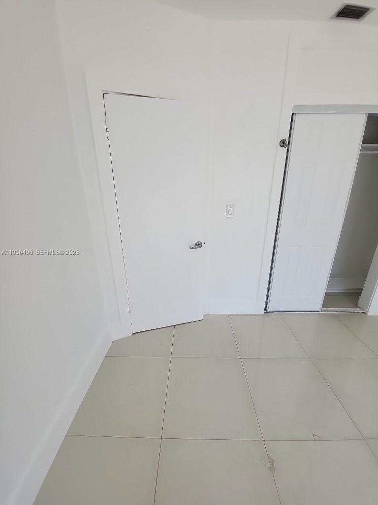 7707 Hawthorne Ave Miami Beach, FL 33141