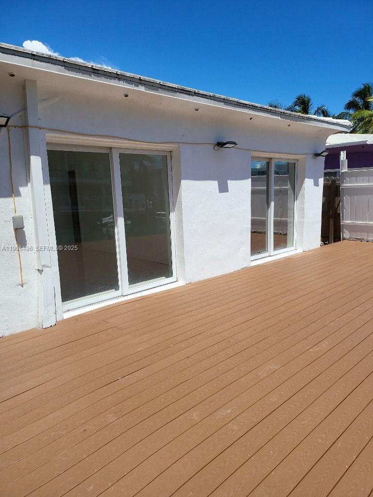 7707 Hawthorne Ave Miami Beach, FL 33141