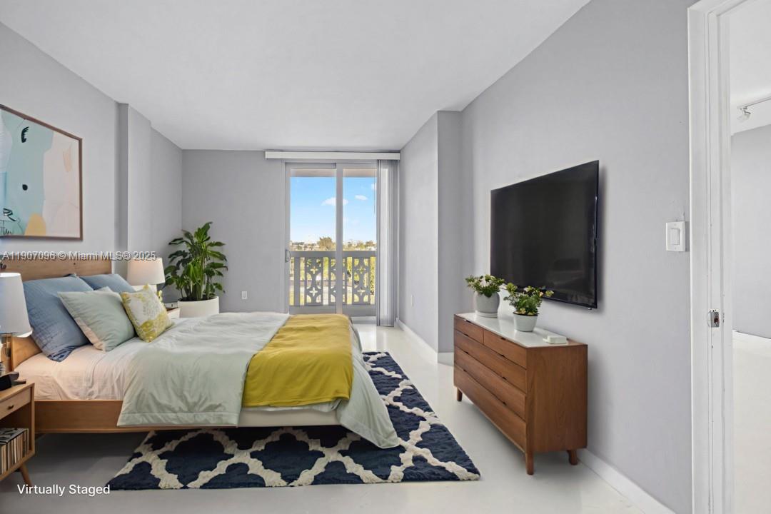 1020 Meridian Ave #811 Miami Beach, FL 33139