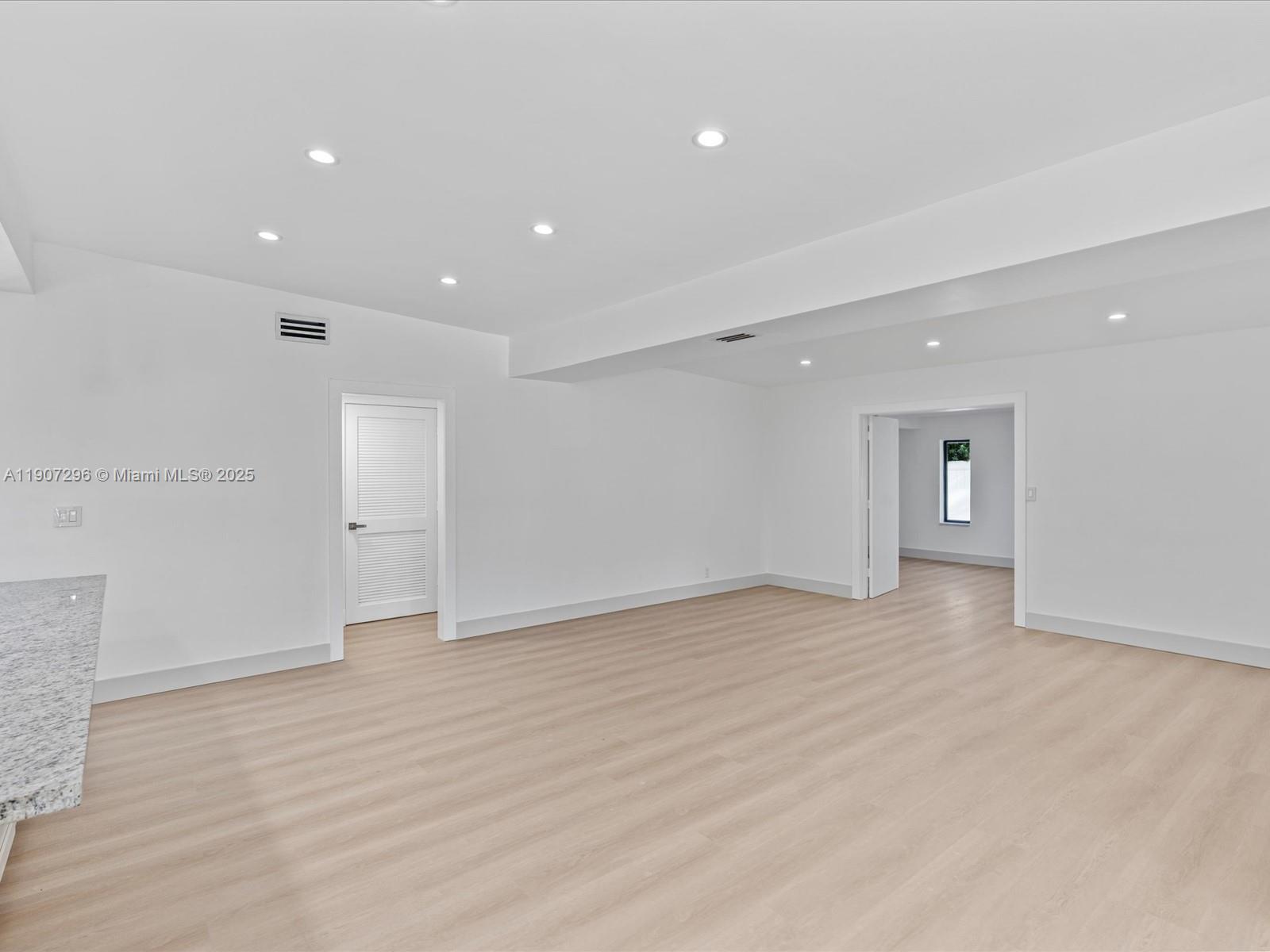 19461 NE 22nd Rd North Miami Beach, FL 33179