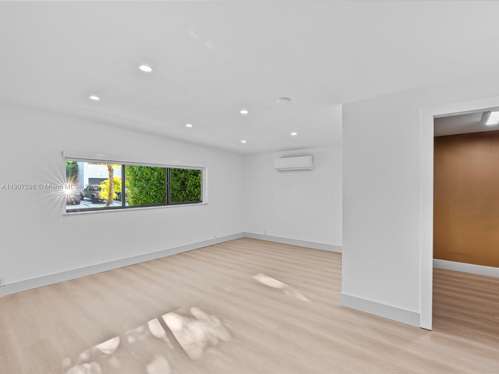 19461 NE 22nd Rd North Miami Beach, FL 33179