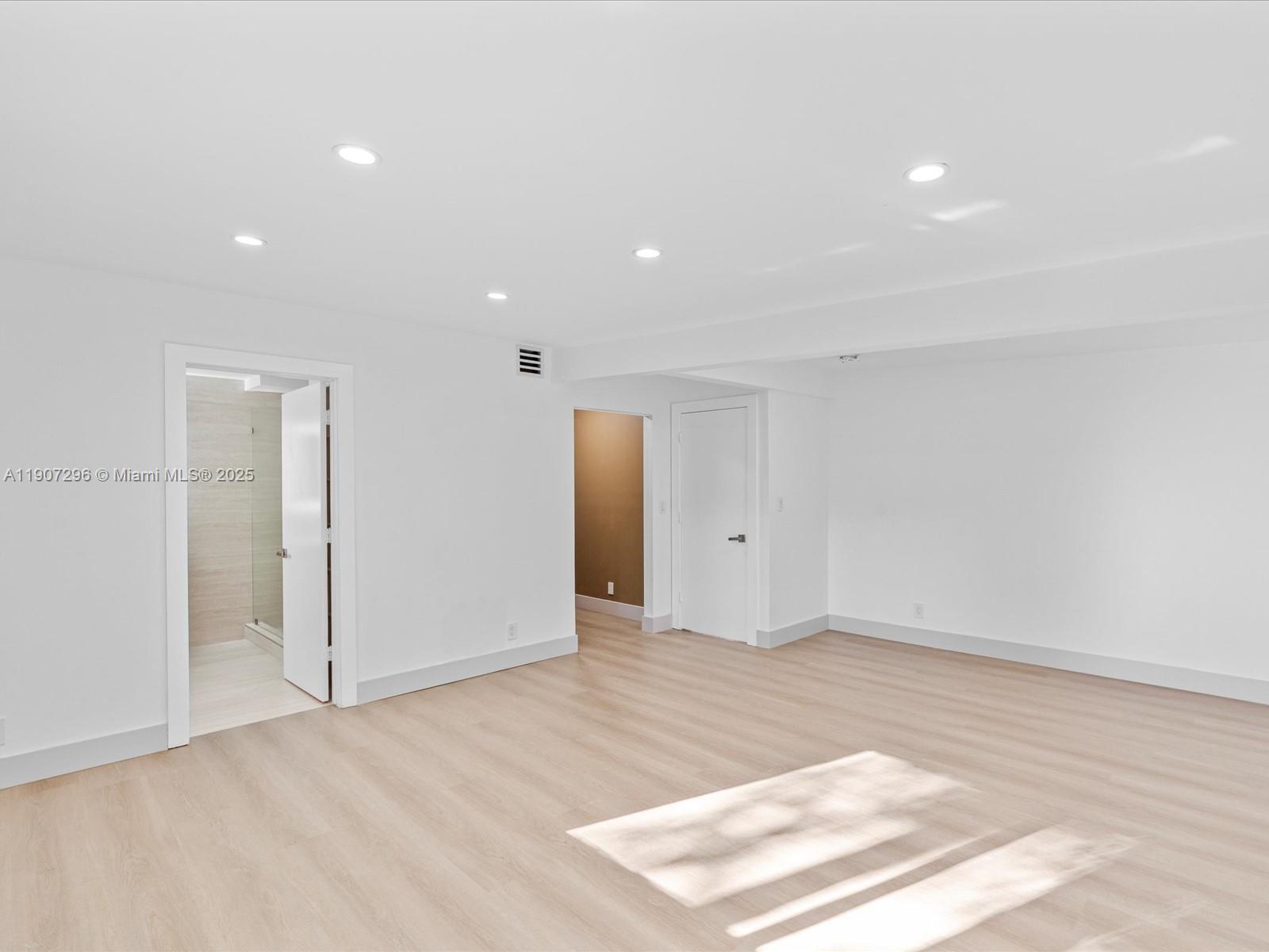 19461 NE 22nd Rd North Miami Beach, FL 33179