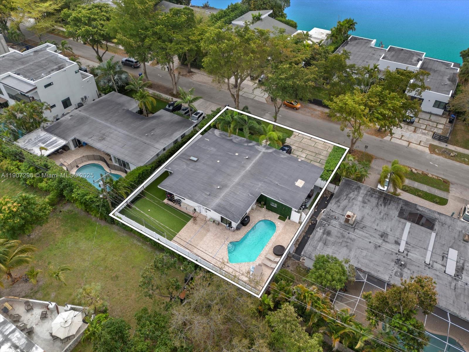 19461 NE 22nd Rd North Miami Beach, FL 33179