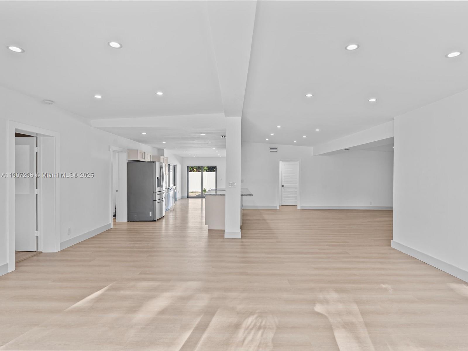 19461 NE 22nd Rd North Miami Beach, FL 33179