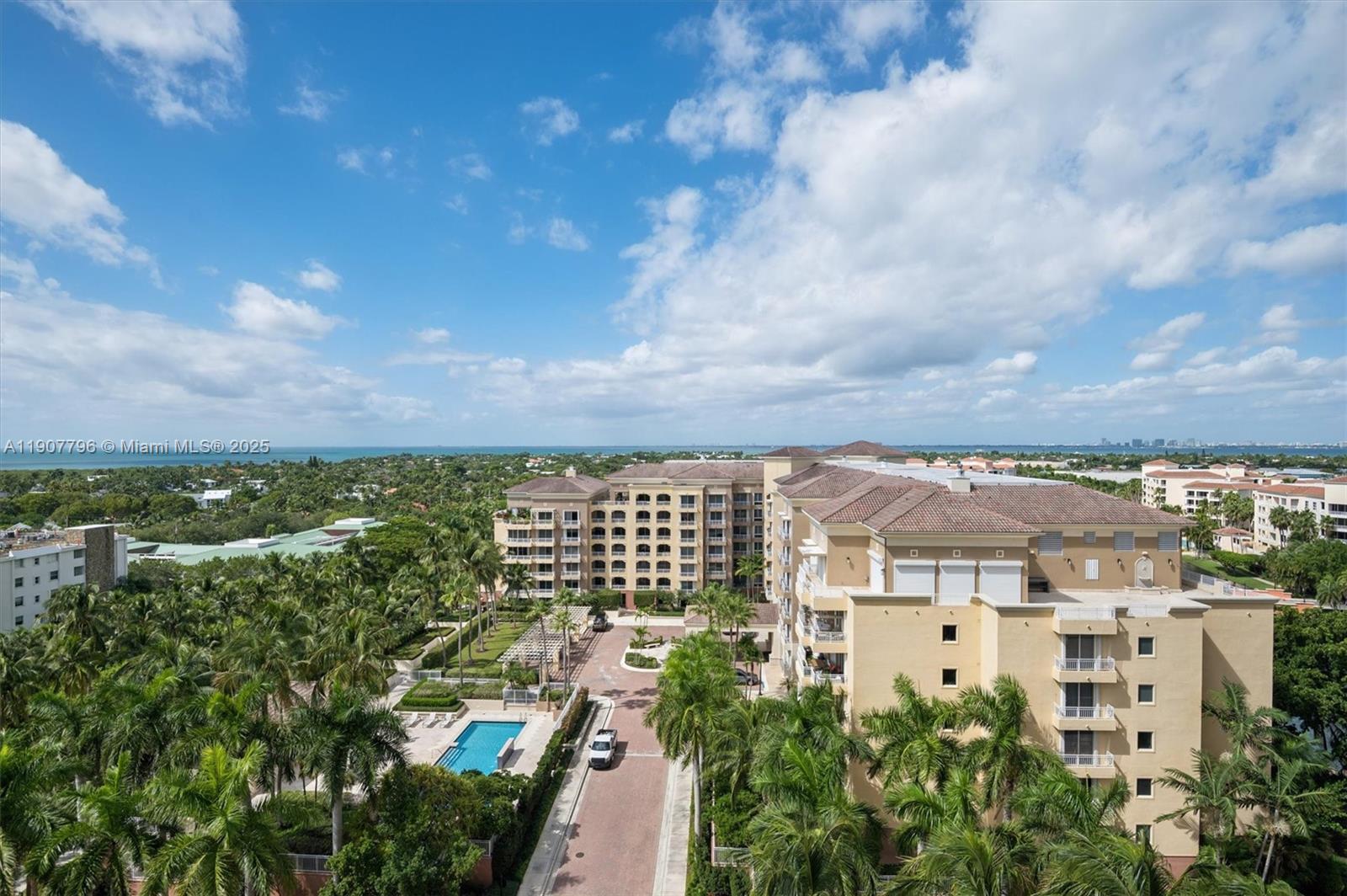 image The Ocean Club11