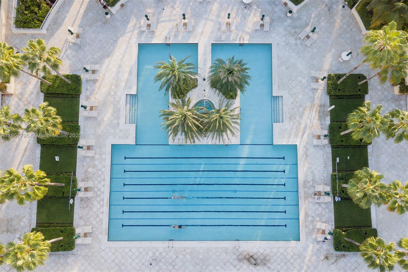 image The Ocean Club51