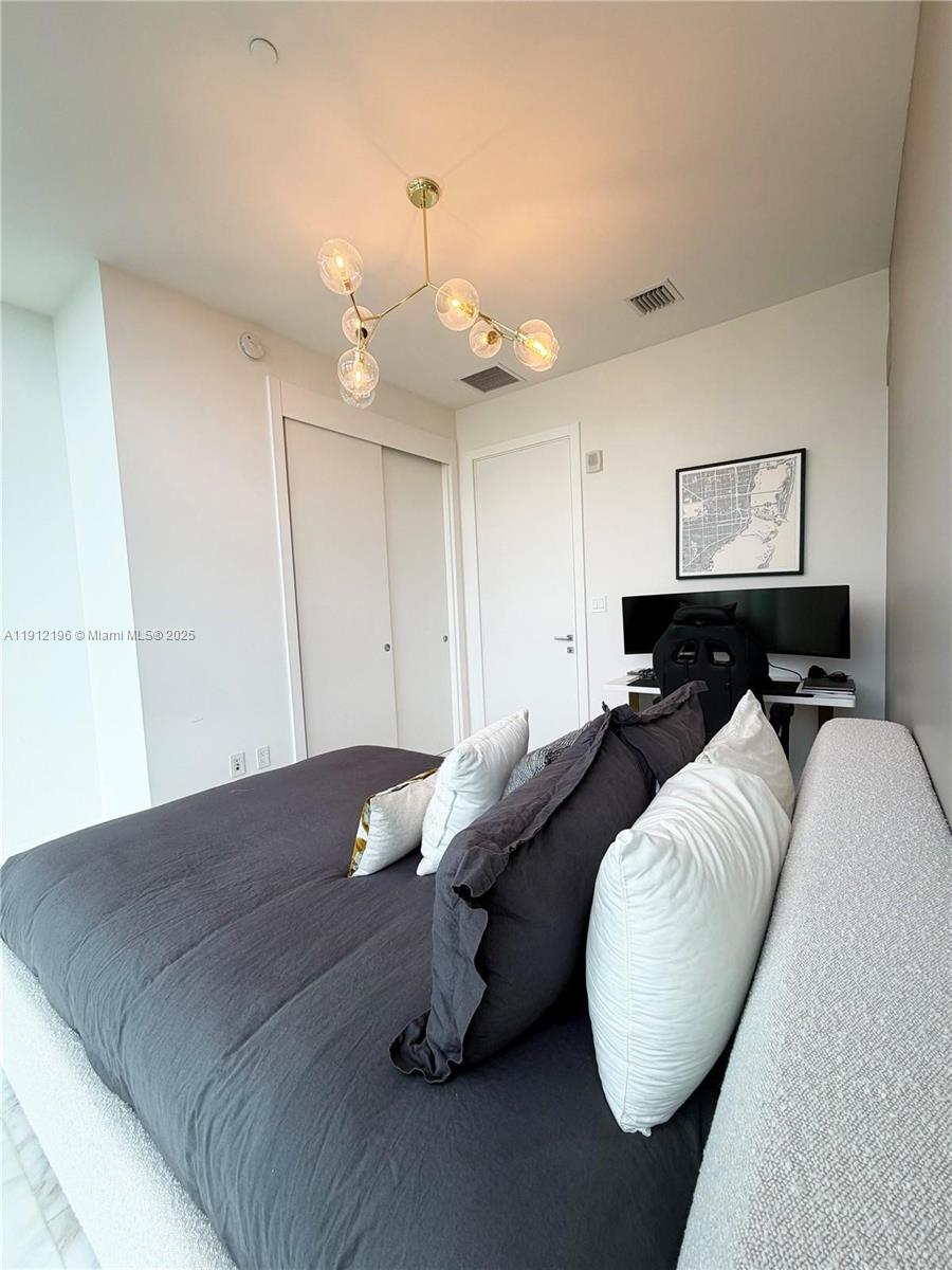 1451 Brickell Ave #4304 Miami, FL 33131