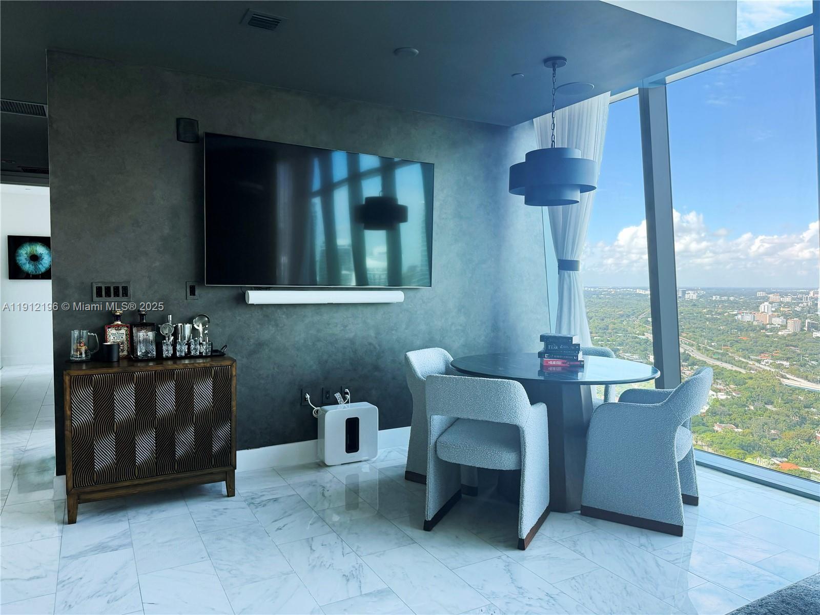 1451 Brickell Ave #4304 Miami, FL 33131