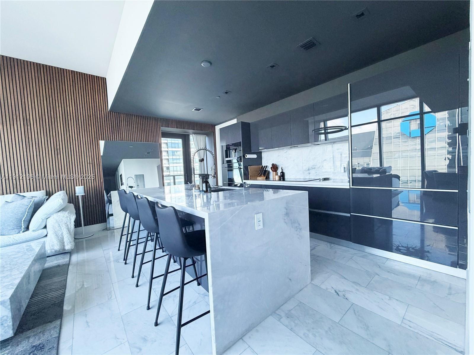 1451 Brickell Ave #4304 Miami, FL 33131