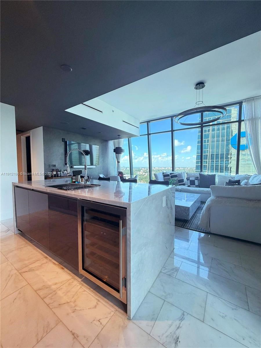 1451 Brickell Ave #4304 Miami, FL 33131