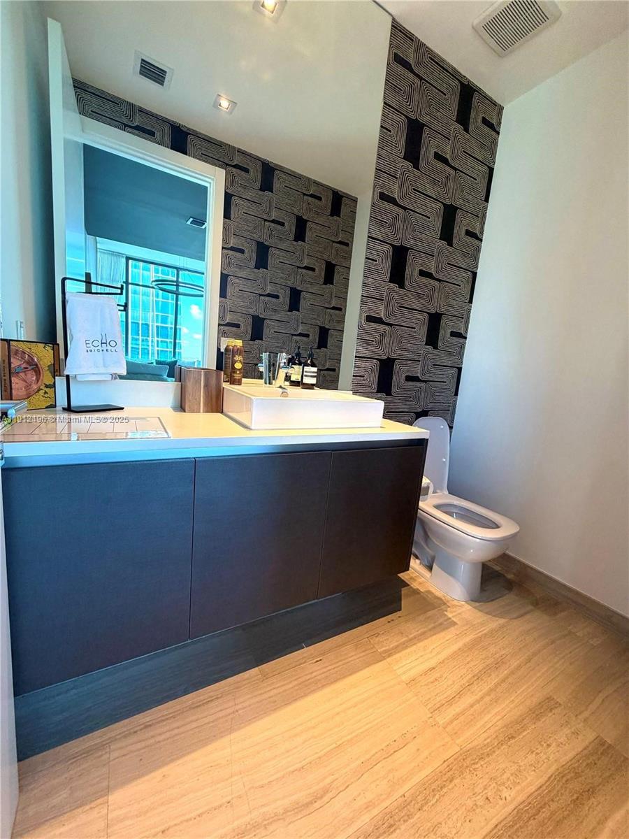 1451 Brickell Ave #4304 Miami, FL 33131