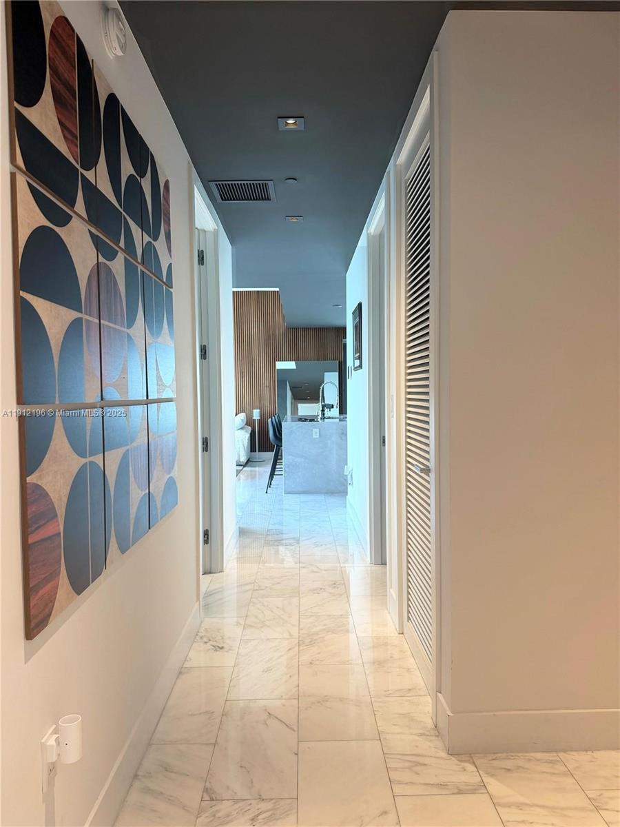 1451 Brickell Ave #4304 Miami, FL 33131