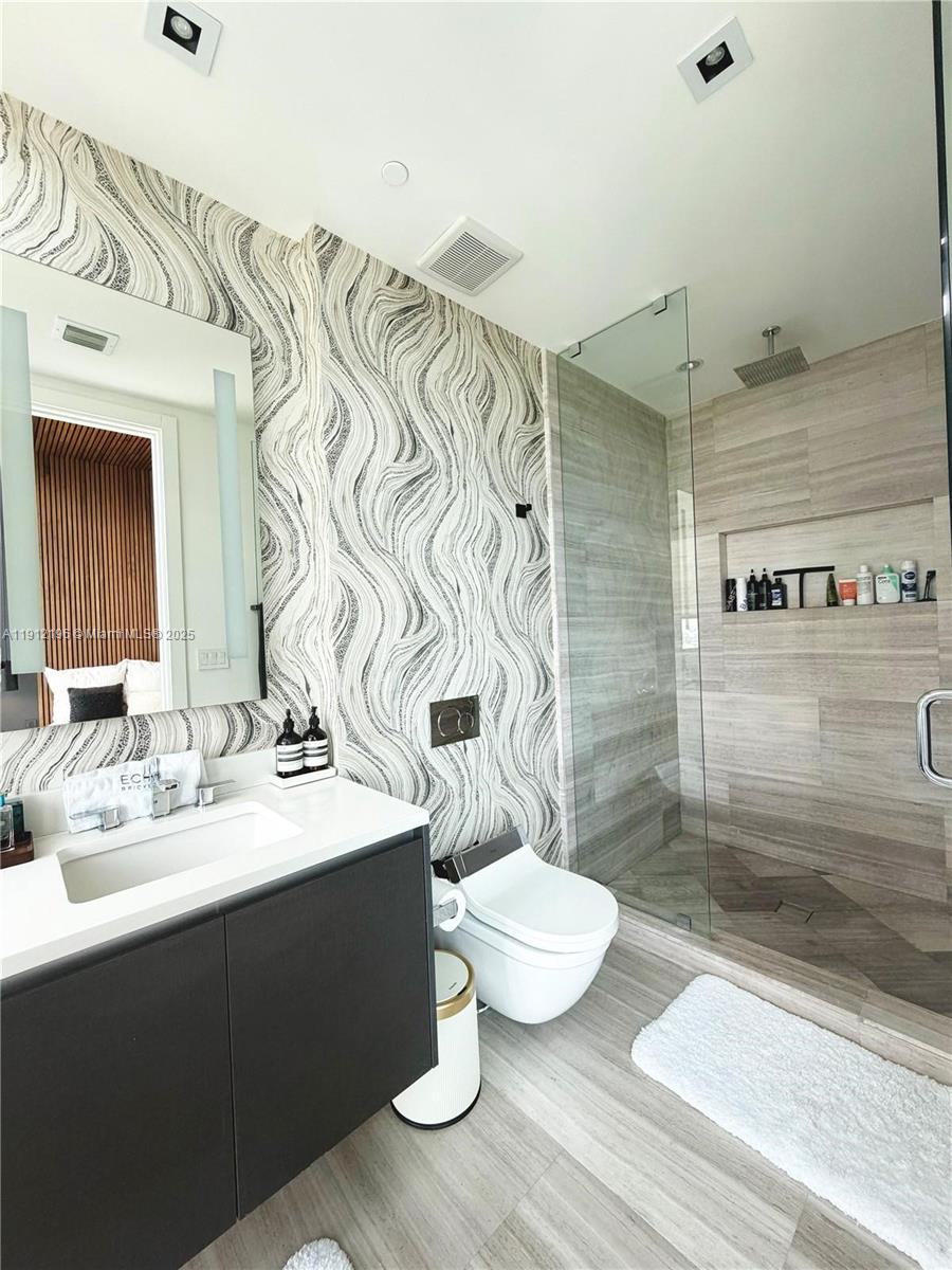 1451 Brickell Ave #4304 Miami, FL 33131