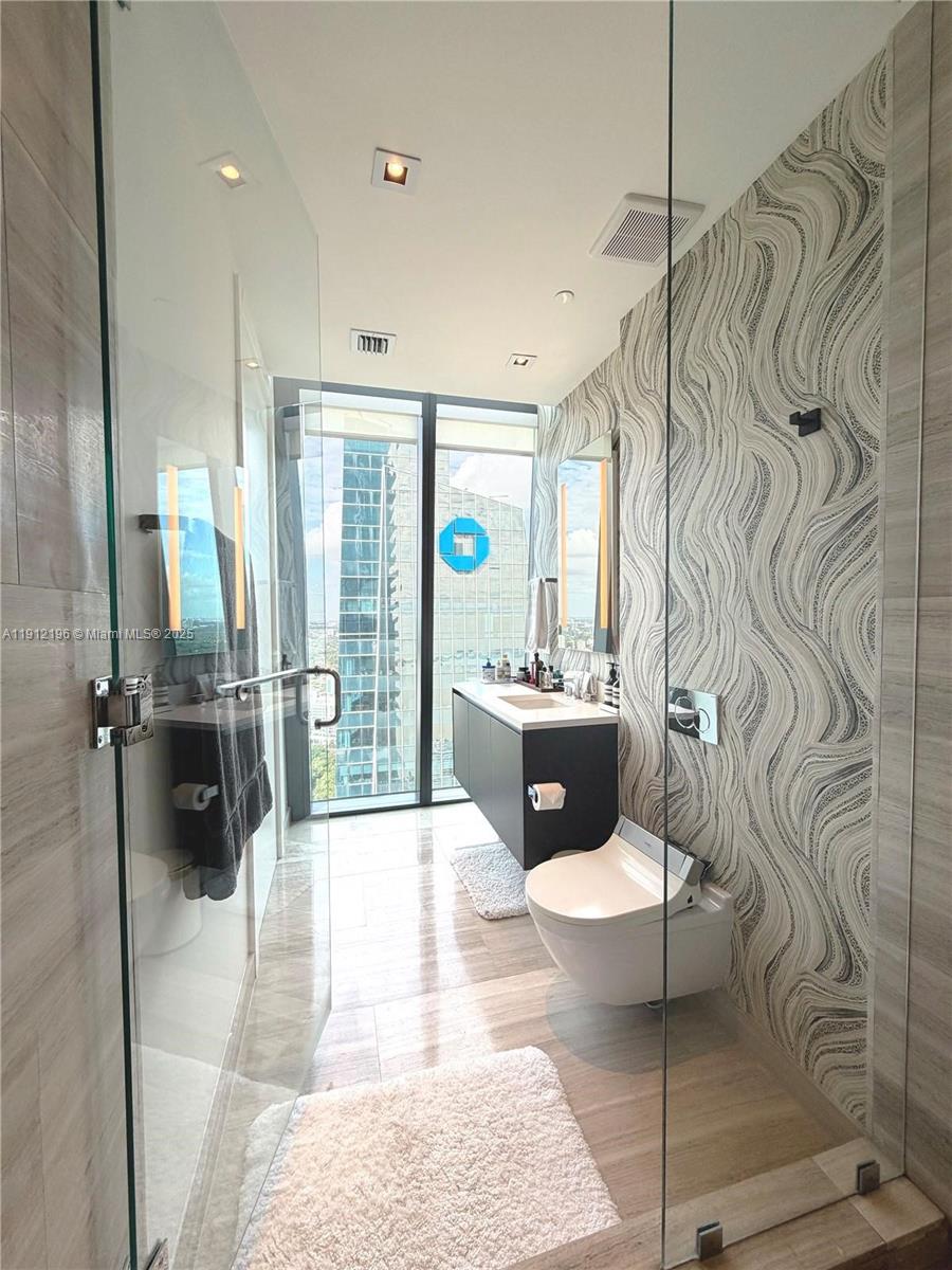 1451 Brickell Ave #4304 Miami, FL 33131
