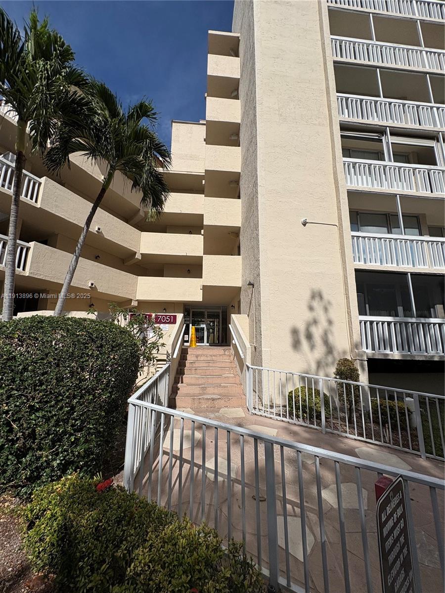 7051 Environ Blvd #632