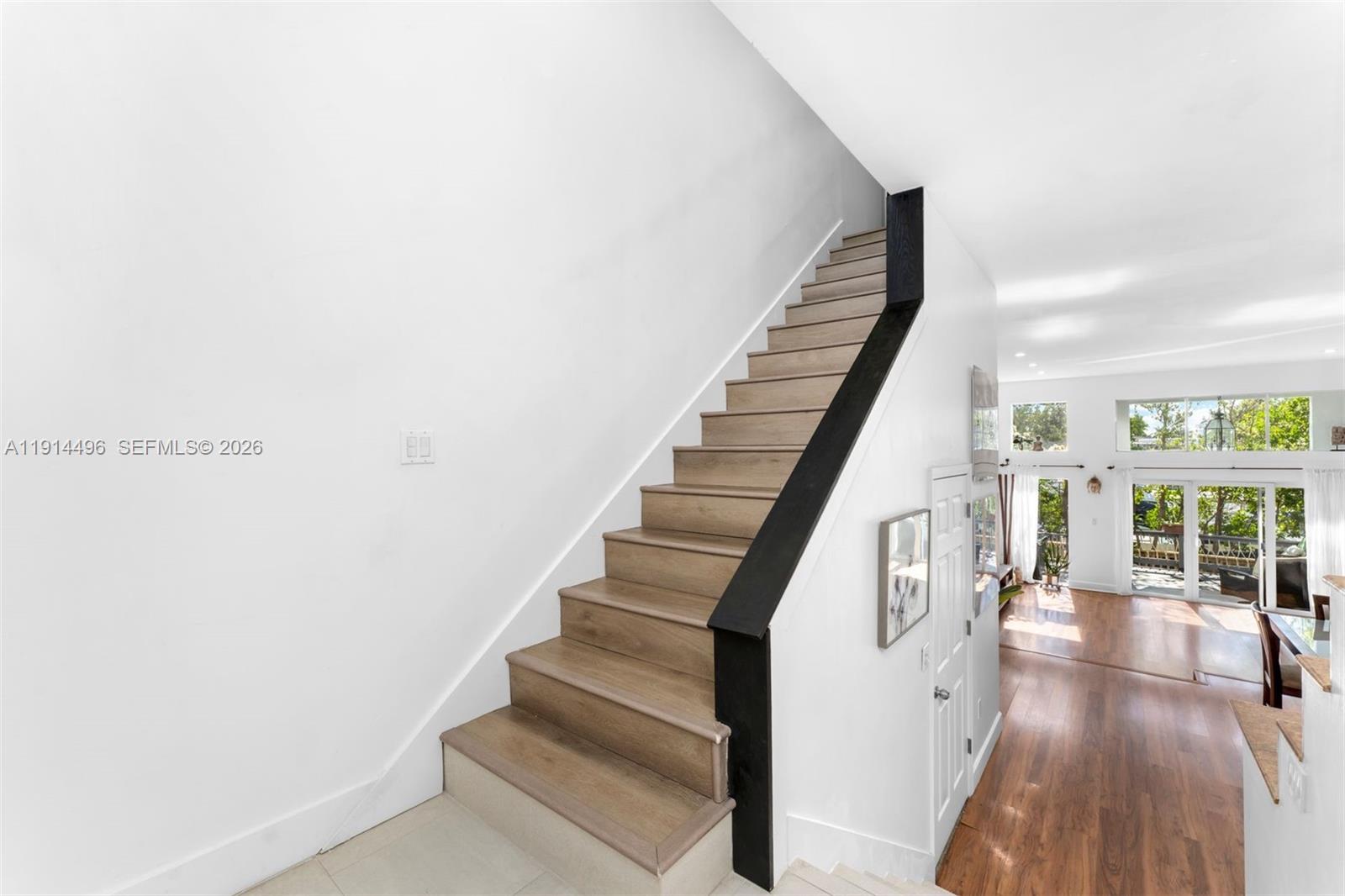 2404 NE 135th St #2404 North Miami, FL 33181