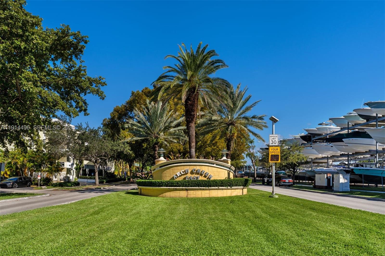 2404 NE 135th St #2404 North Miami, FL 33181