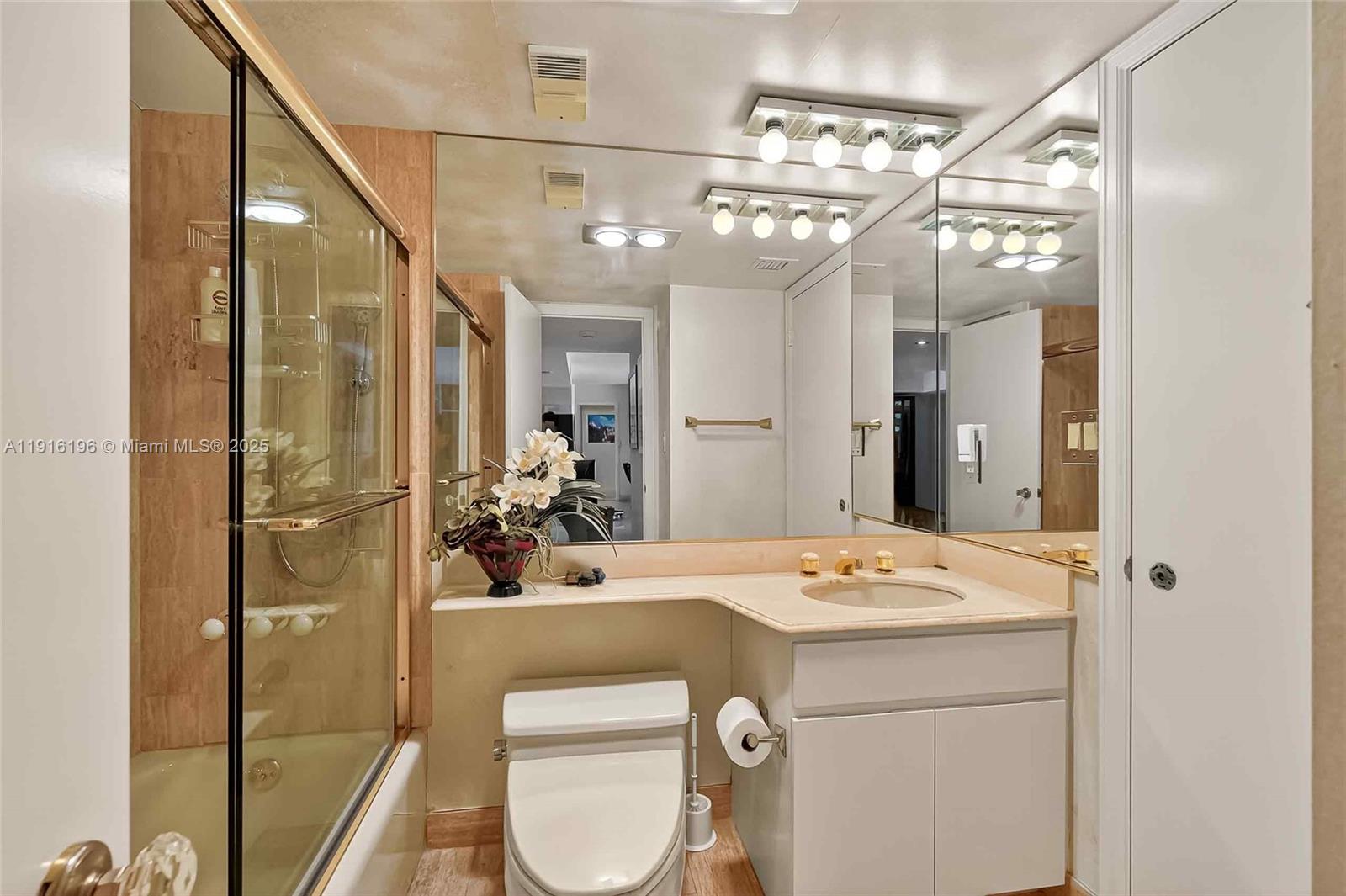 2 Grove Isle Dr #B1804 Coconut Grove, FL 33133