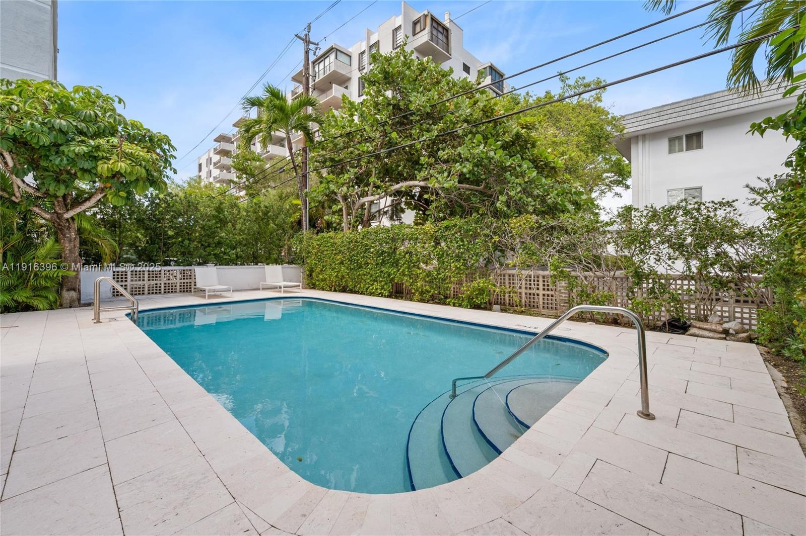 155 Sunrise Dr #4B Key Biscayne, FL 33149