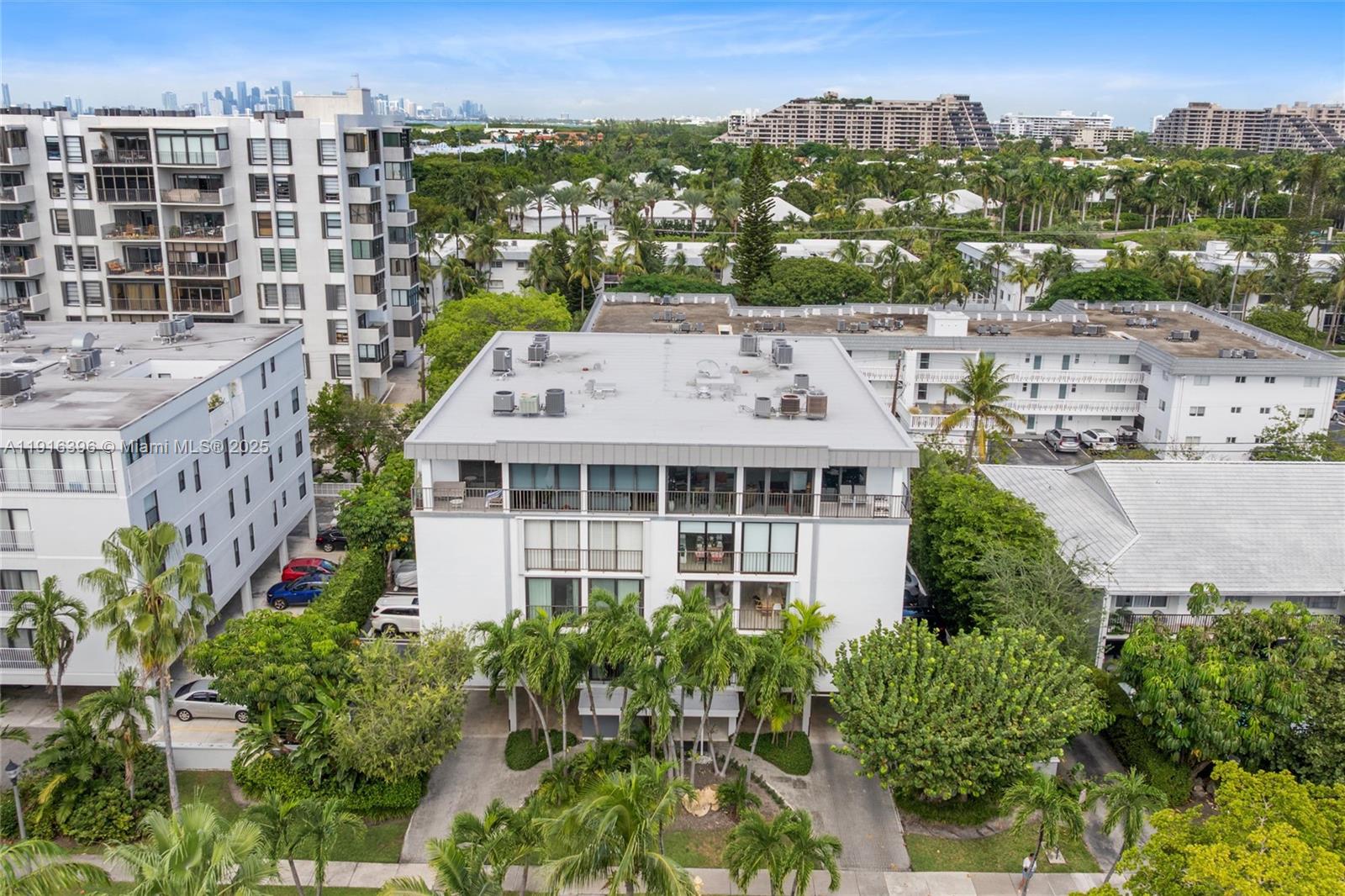 155 Sunrise Dr #4B Key Biscayne, FL 33149