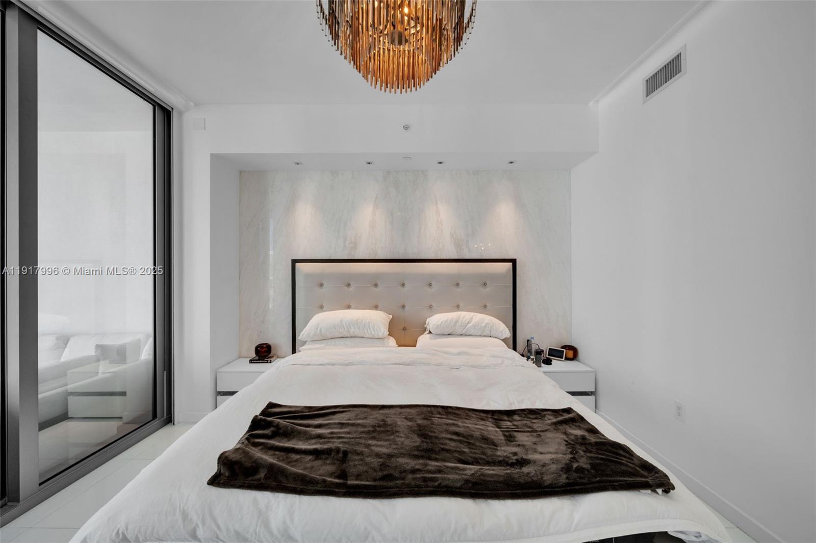 image Paramount Miami12