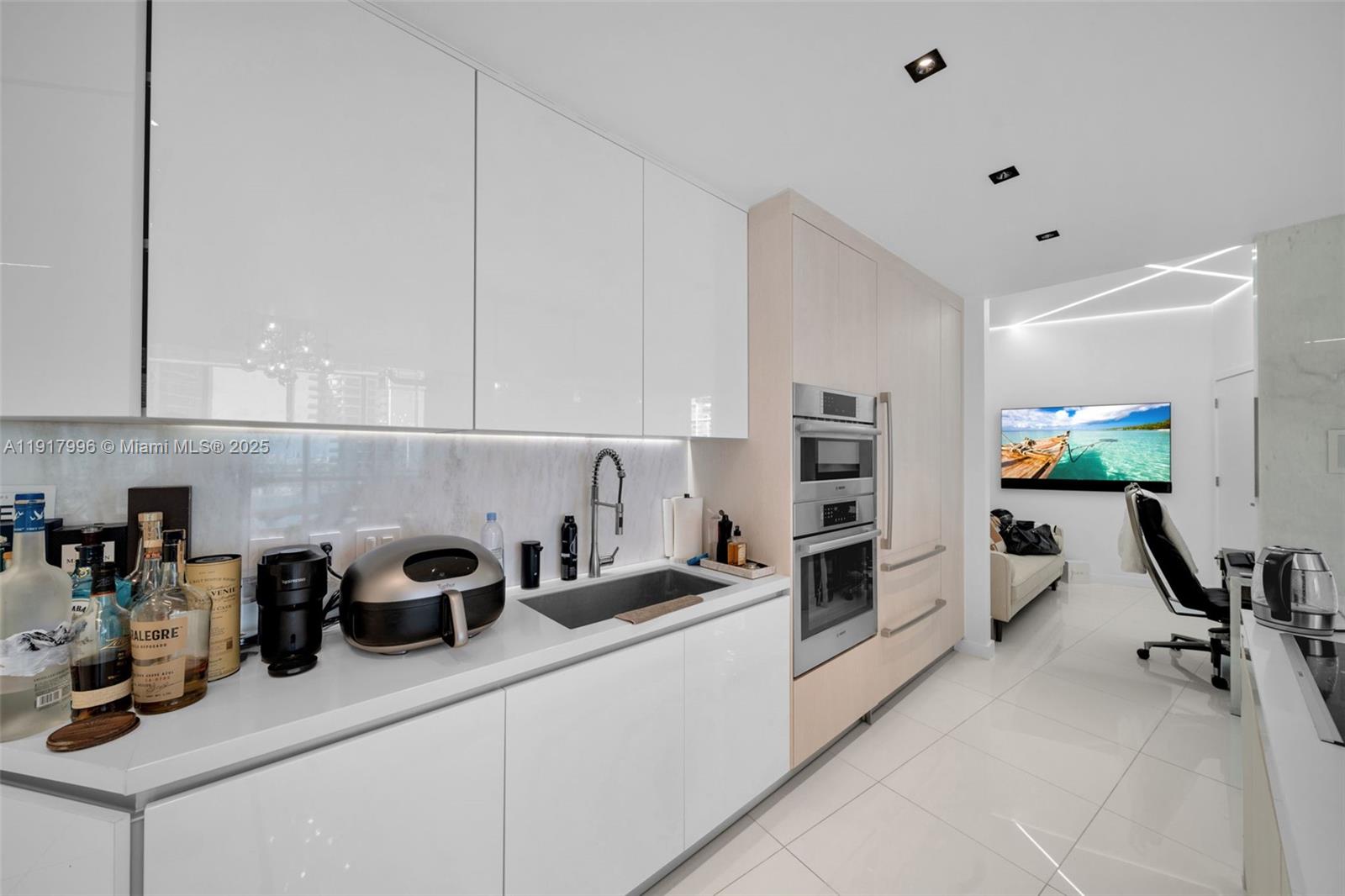 image Paramount Miami29